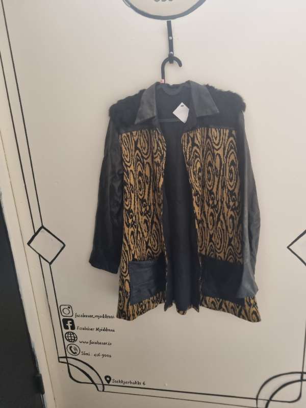 Jakki leður og loð