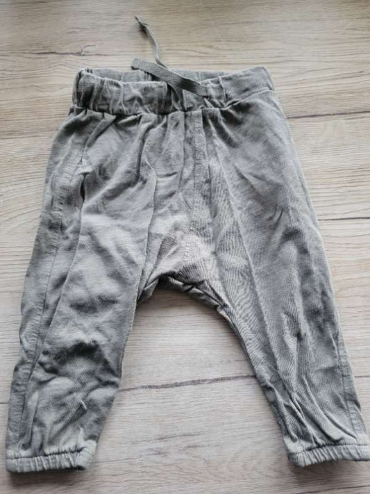 Lindex grænar buxur 68