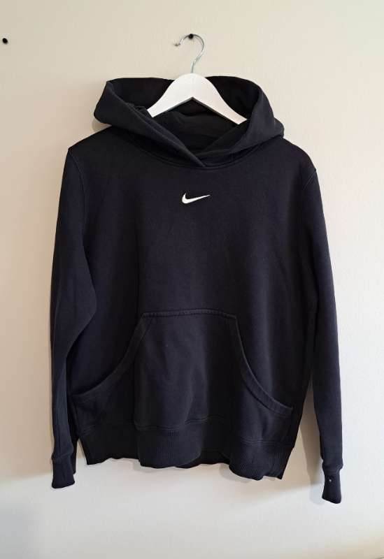 Nike hettupeysa
