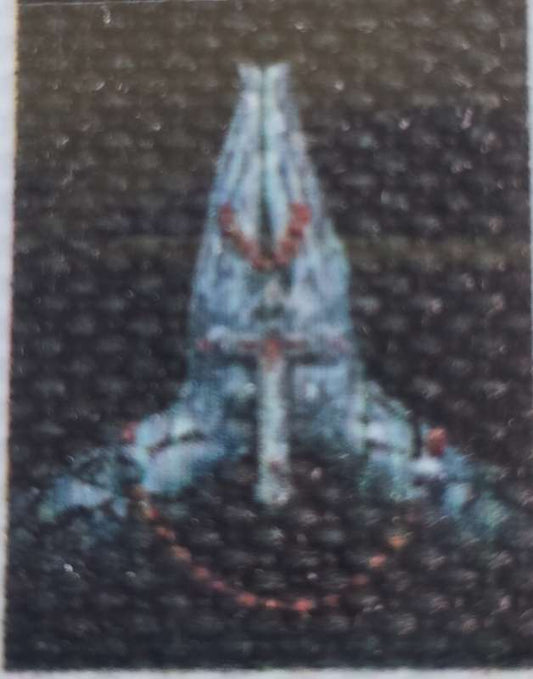 Daimand painting hendur með kross