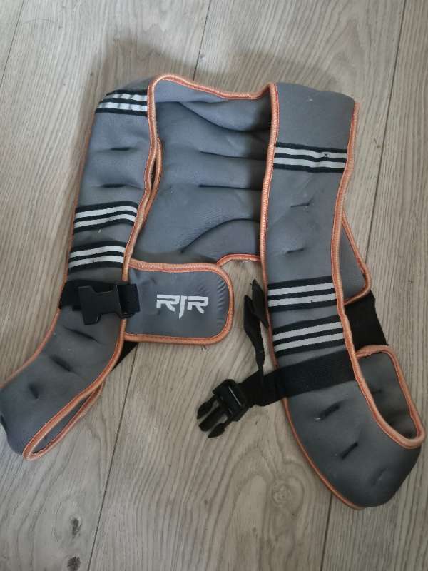 Rjr þyngingarvesti (5kg held ég)