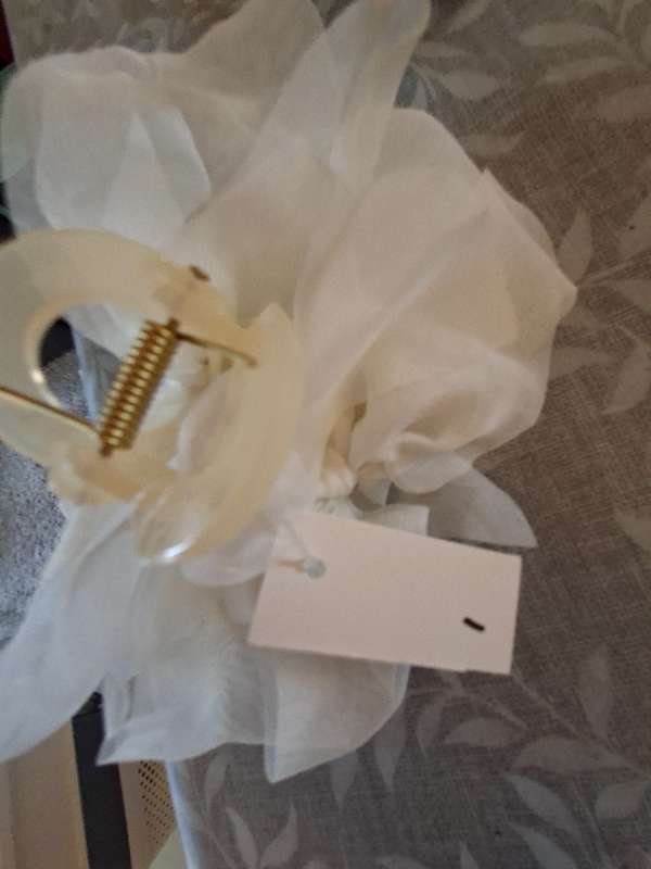 New white clip