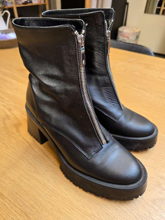 Zara boots