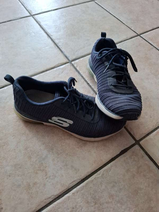 Sketchers skór