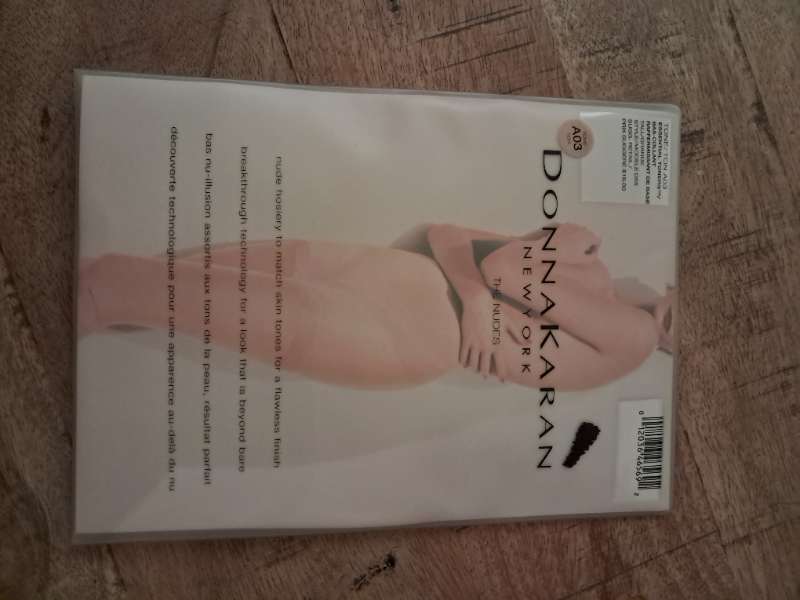 S DONNA KARAN sokkabuxur