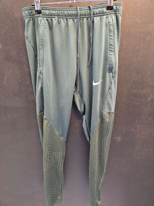 Nike buxur