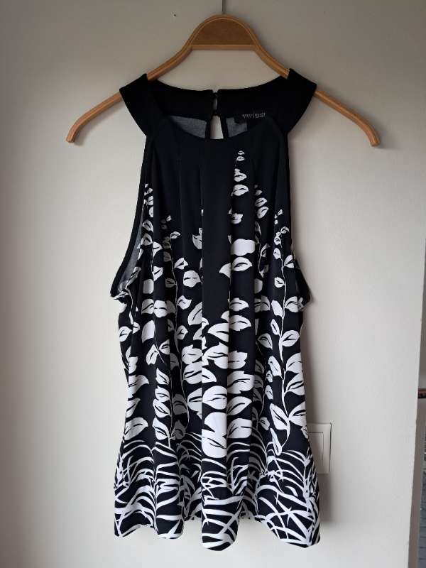 S White/Black toppur