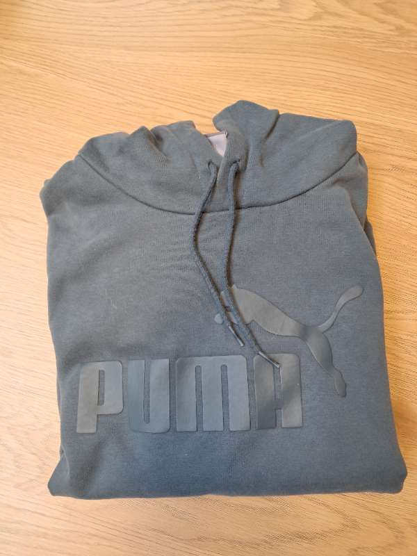 S PUMA Hettupeysa