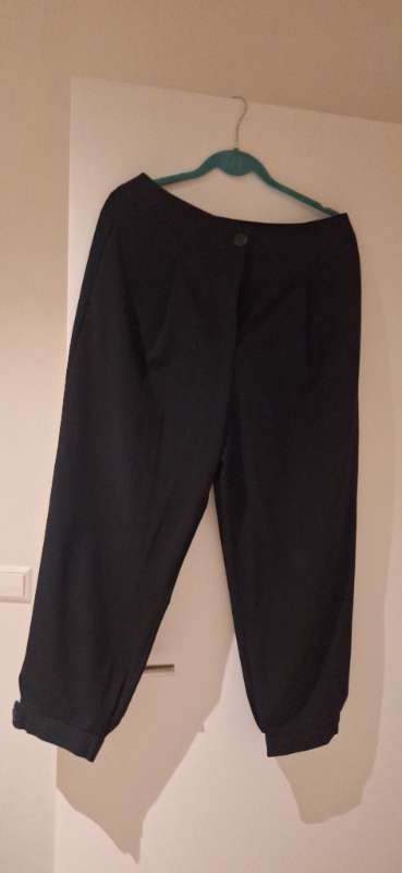 Zara buxur svartar