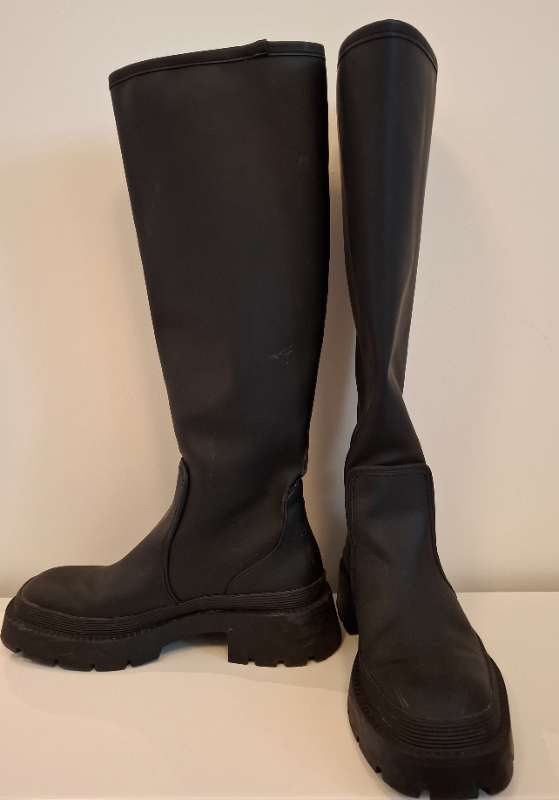 Svört ZARA boots