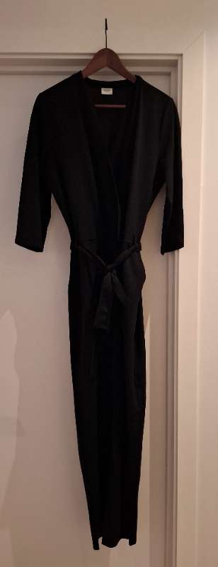Svartur samfestingur