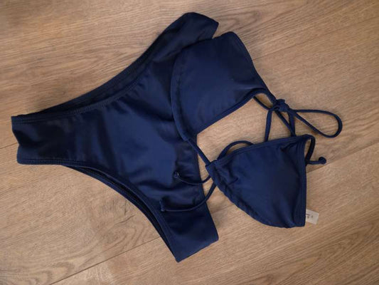 Bikiní blátt
