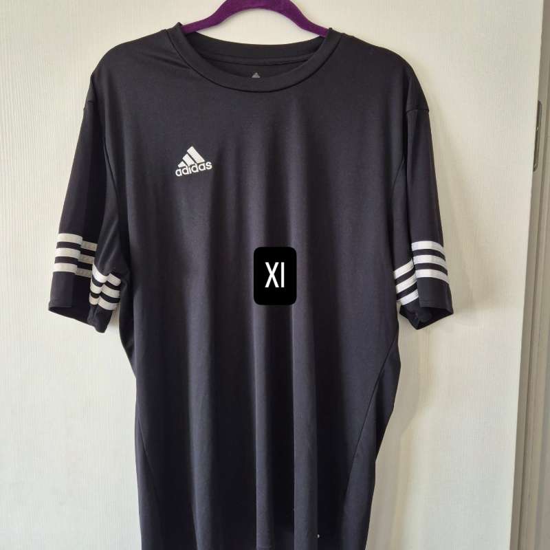 Adidas bolur