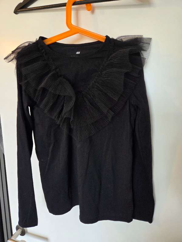 Peysa úr H&M ónotuð
