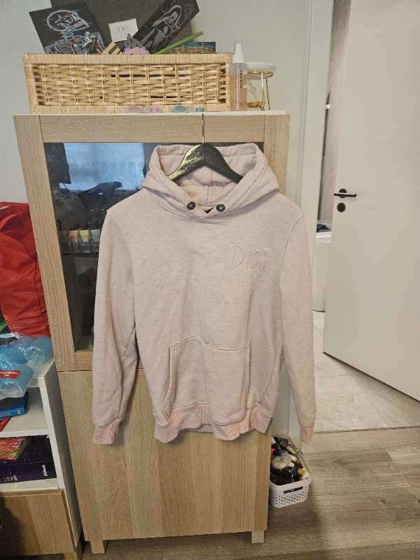 Bleik hettupeysa Eþc