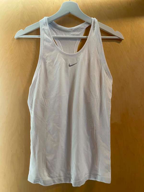 Nike hvítur