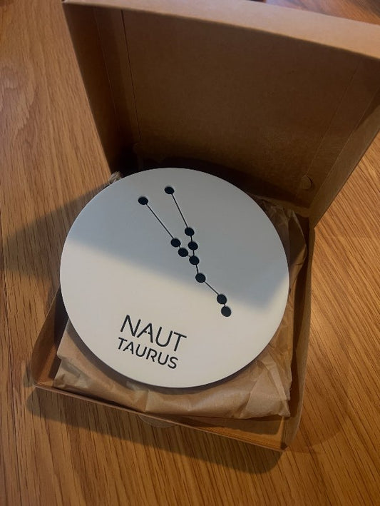 Naut veggplatti nýr