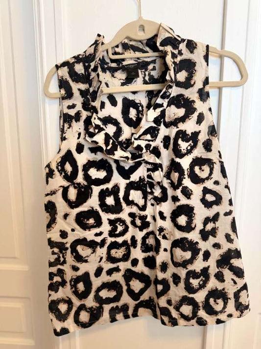 Toppur Ann Taylor.