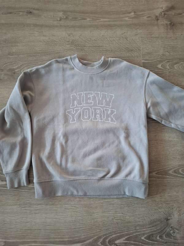 Peysa ljósbrún NY- XS