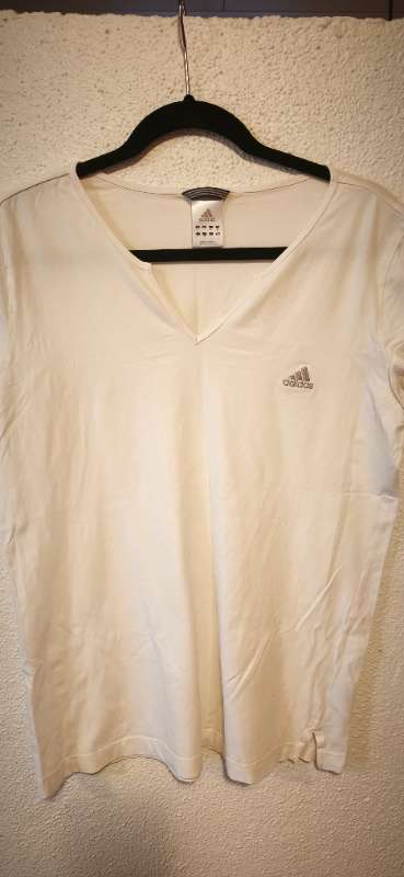 Adidas æfingabolur