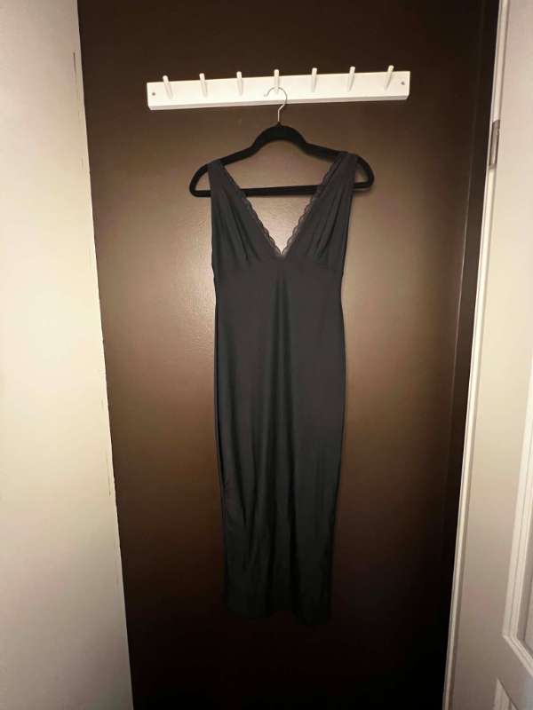 Fashion Nova Kjóll