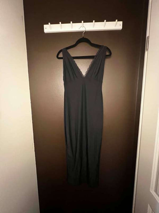 Fashion Nova Kjóll