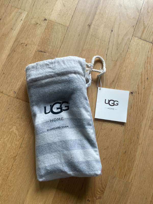 UGG koddaver nýtt í poka
