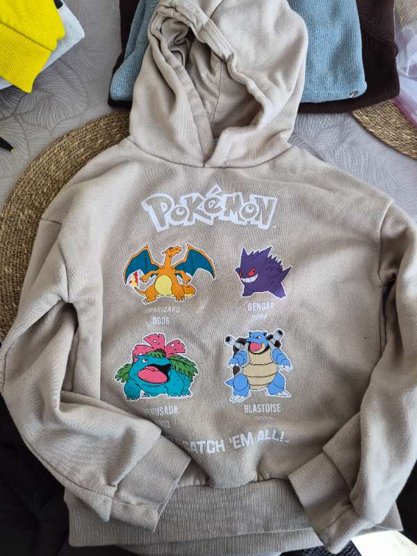 Pokemon hettupeysa
