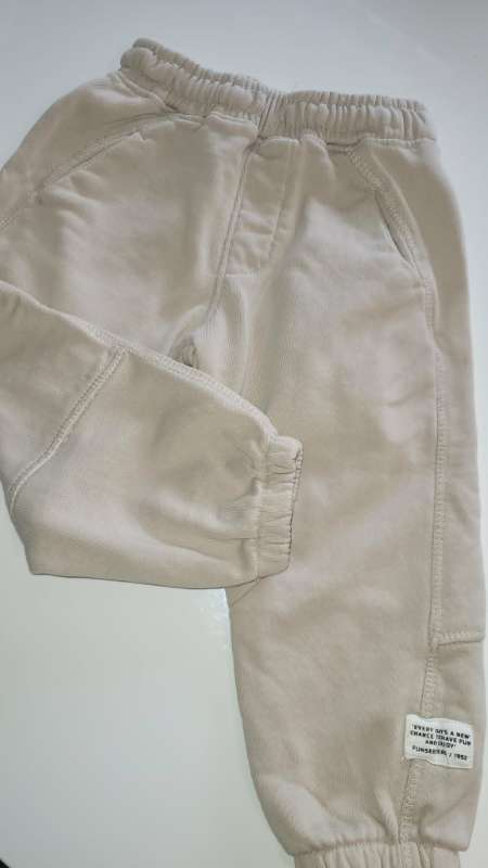 Zara joggingbuxur beigelitar með vösum
