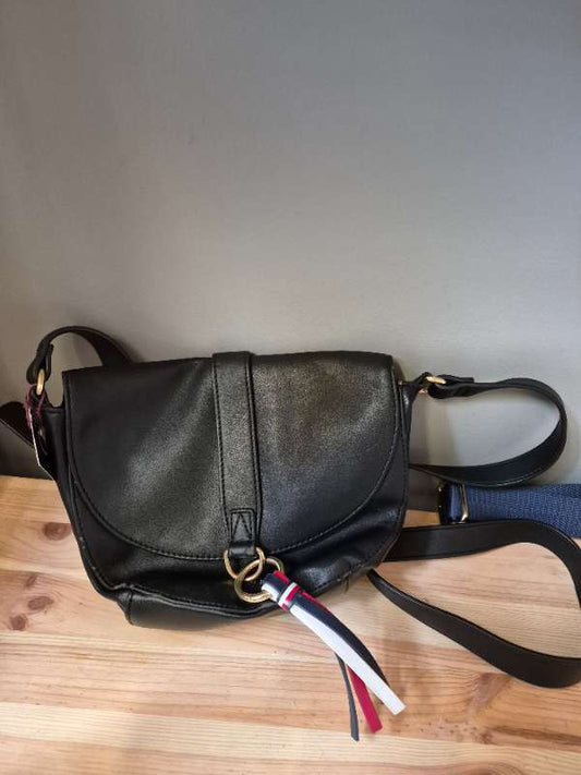 Tommy Hilfiger taska