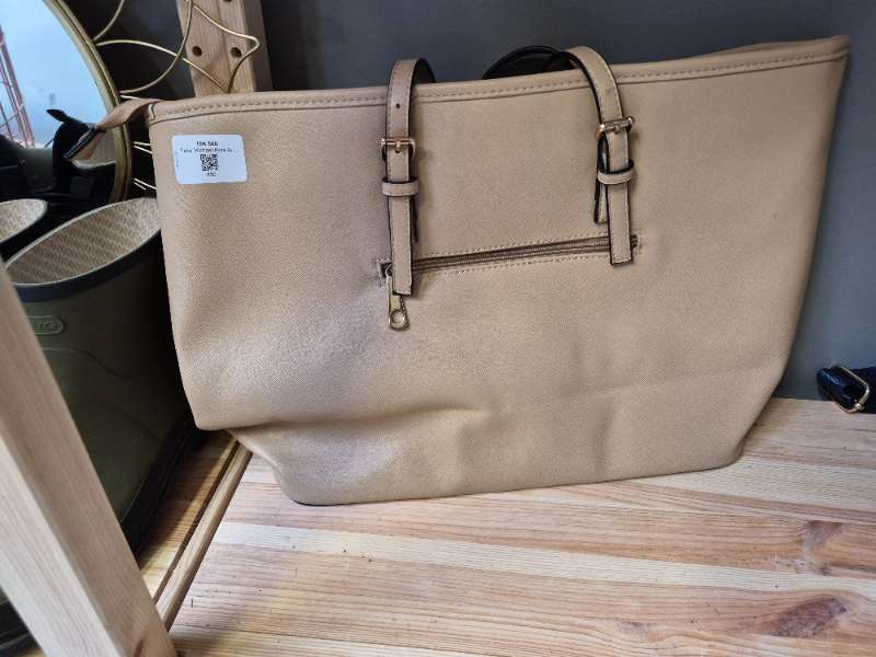 Fake Michael Kors taska