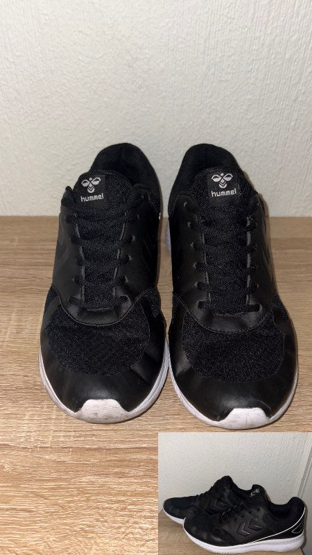 KK Hummel íþróttaskór (sér aðeins á hliðum)