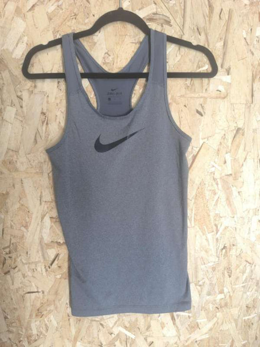 Grár Nike íþr bolur St S