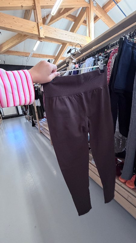 brúnar leggings