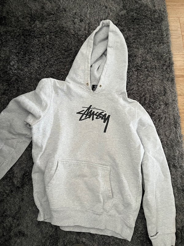 Stussy peysa