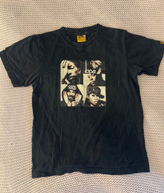 2000s graphic tee