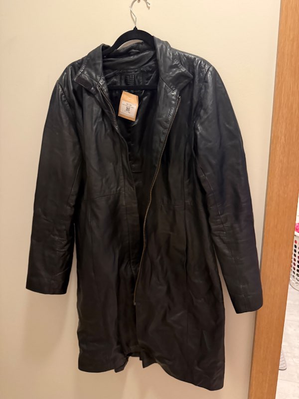 Vera mods black leather coat