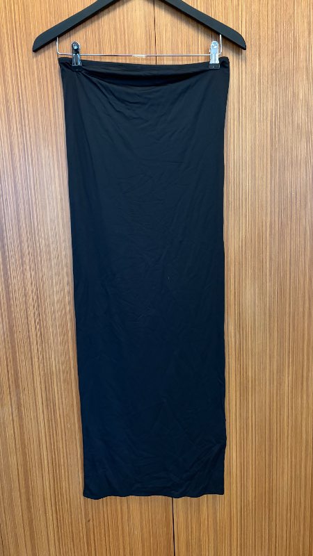 Strapless kjóll svartur m/l