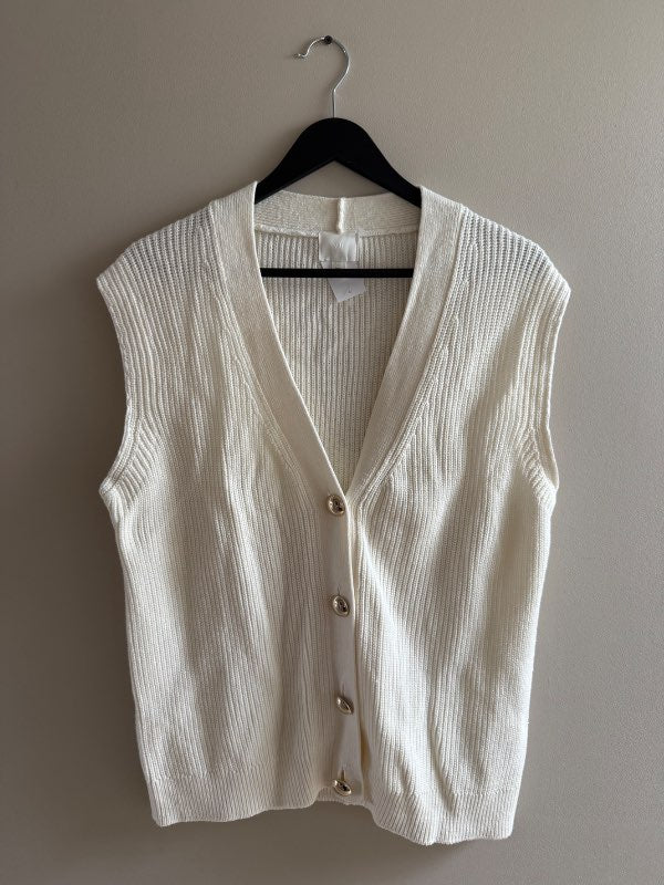 Kremlitað prjónað vesti frá H&amp;M