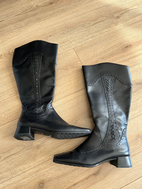 Vintage boots