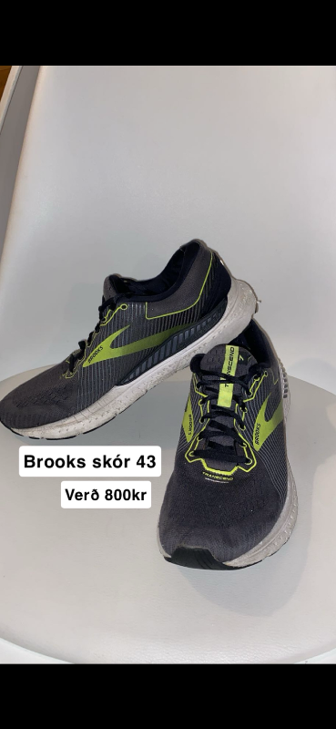 Brooks skór 43 800kr