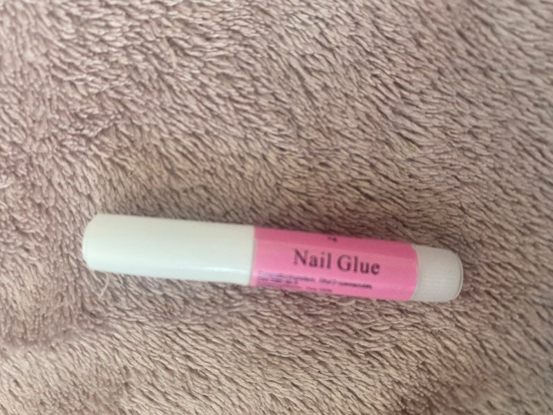 Nail glue