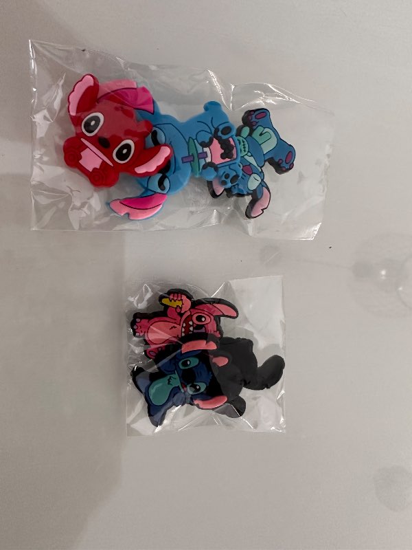 3 Stitch crocs skraut