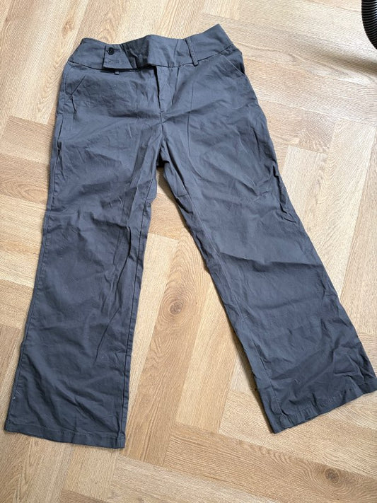 Gráar buxur