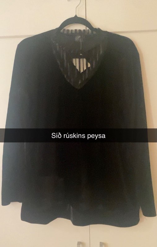 Síð rúskins peysa