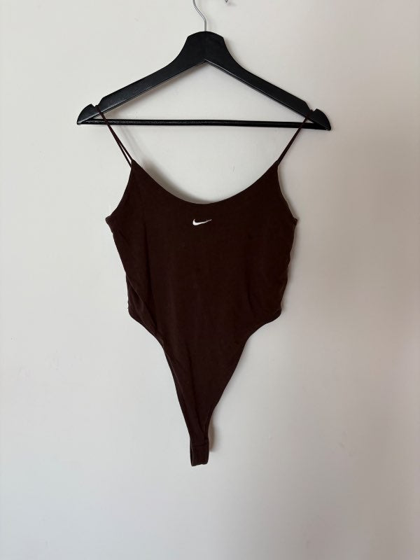 Nike brún samfella