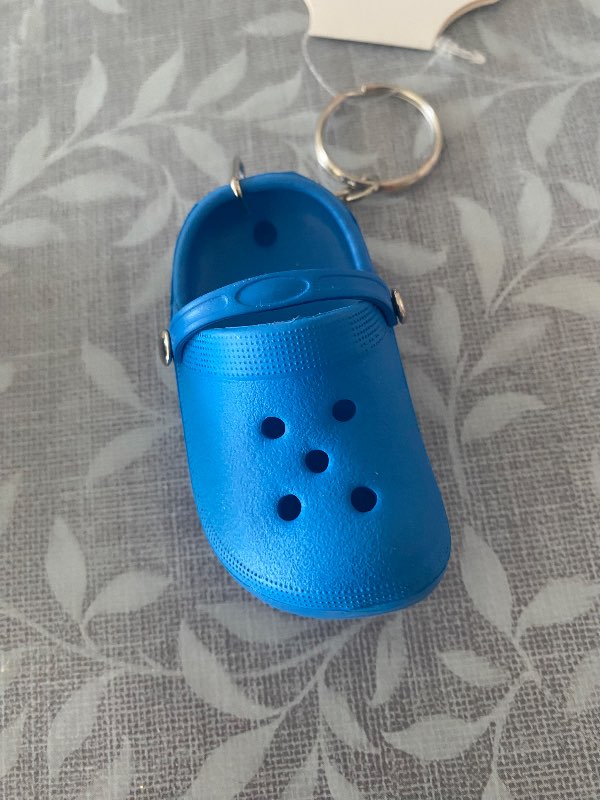 Blá Crocs lyklakippa