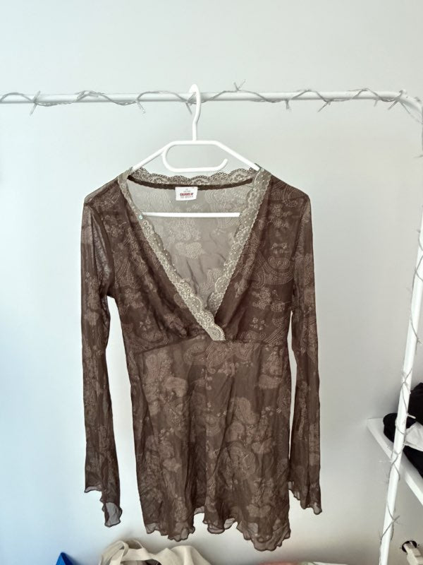 Brúnn vintage toppur