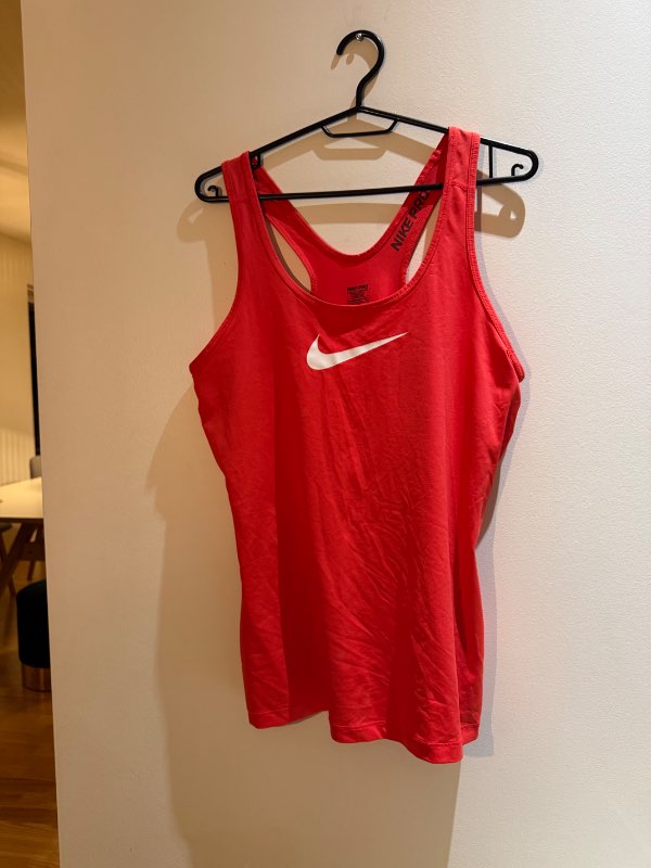 Nike hlýrabolur appelsínugulur