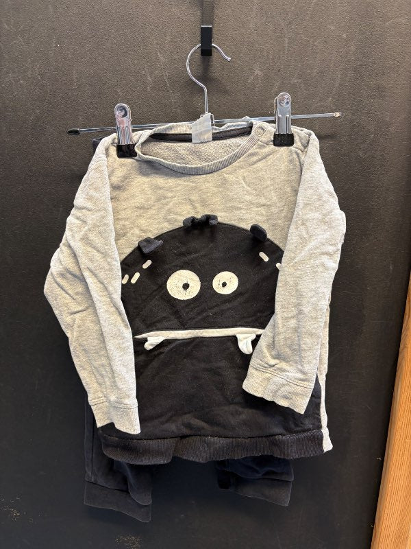 HM SETT grátt skrímsla